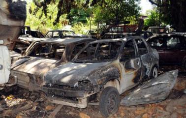 Incendian vehículos en un depósito policial en Santa Fe 