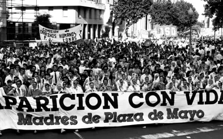Madres de Plaza de Mayo: 44 años de amor y lucha