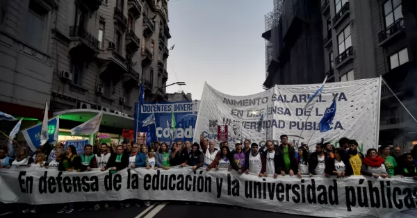 Este martes será la marcha federal universitaria en Buenos Aires y tendrá su réplica en Rosario