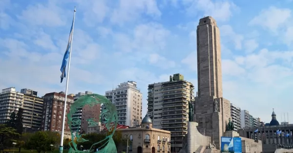 Día de la Bandera: Belgrano y la participación de una mujer en el primer izado en Rosario