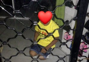 Bermúdez: Un niño de 3 años pasó la navidad encerrado solo en un local comercial
