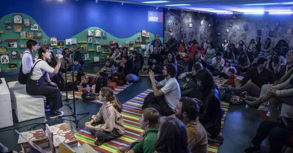 La Feria del Libro en Rosario cuenta con un espacio exclusivo para las Infancias 