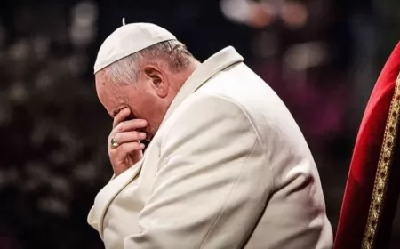 Amenazaron al Papa Francisco: le enviaron una carta con tres balas