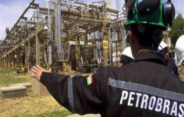 Petrobras cambia de firma mañana