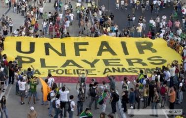 Continúan las protestas en Brasil a horas del comienzo del Mundial