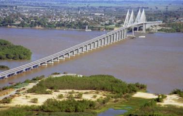 Desde las 9hs, pescadores santafecinos cortarán el Puente Rosario – Victoria
