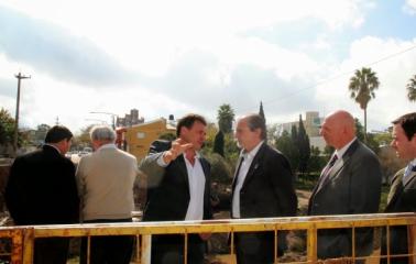 Raimundo y Bertero supervisaron la obra del puente sobre el arroyo