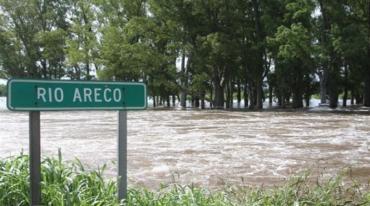 Continúa cortada la Autopista Rosario - Buenos Aires por el desborde del Río Areco