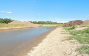 Se removió totalmente el tapón clandestino construido sobre el Río Salado