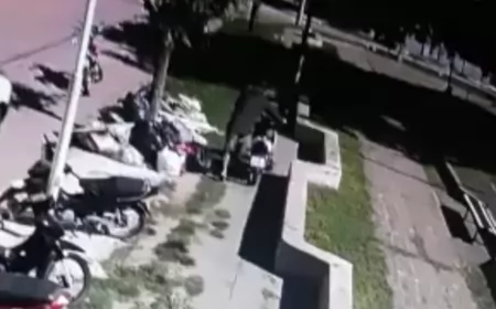 Robaron una moto de la puerta de un supermercado en Beltrán