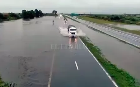  Ruta 80: corte total por agua sobre calzada entre Autopista Rosario - Santa Fe y la localidad de Gálvez
