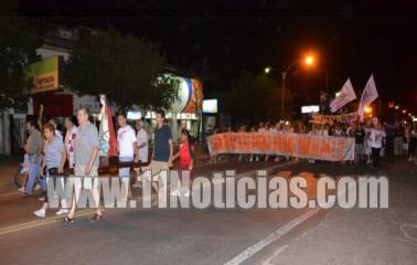 Marcha del Silencio en Capitán Bermúdez.	