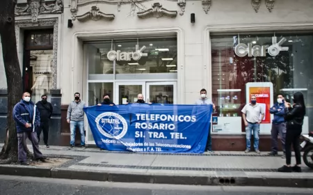 Trabajadores telefónicos reclaman los acuerdos de paritarias