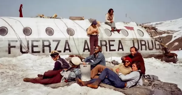 Los cameos de los sobrevivientes de la tragedia de los Andes en la película “La sociedad de la nieve”