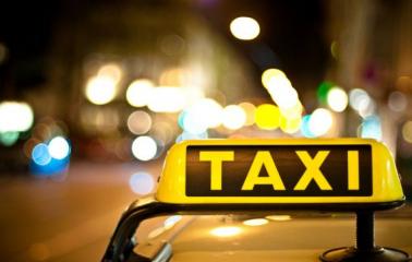 Alerta por taxis truchos en San Lorenzo