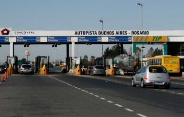 Un muerto y varios heridos en un choque múltiple en la Autopista Rosario-Buenos Aires