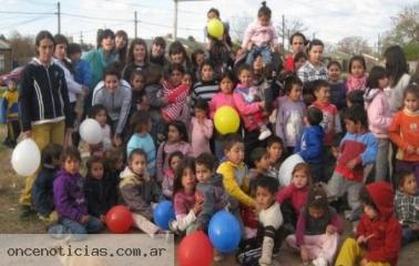 La Vecinal Barrio el Ombú festejó el Día del Niño