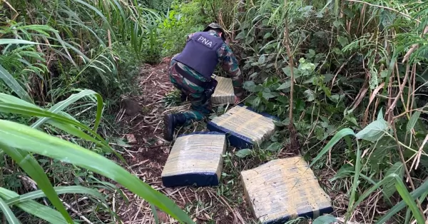 Prefectura incautó mas de 100 kilos de marihuana que una embarcación despachó en Misiones